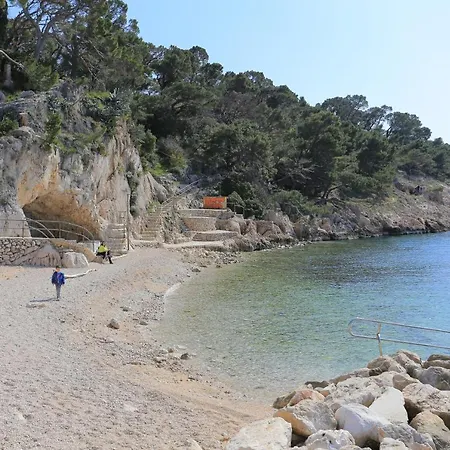 And With Wifi - 11063 3* Makarska