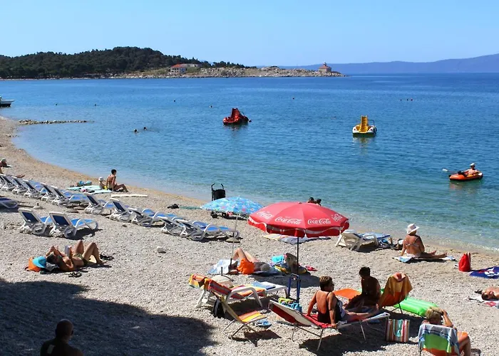 Guest house Apartments And Rooms With Wifi Makarska - 11063 3*