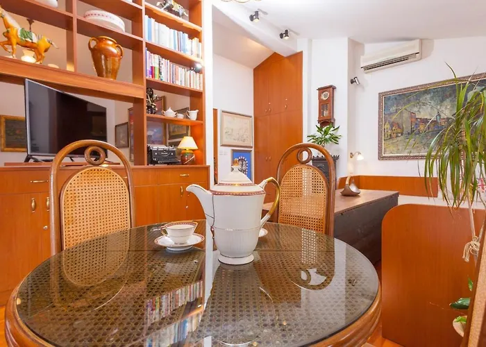 Guest house Apartments And Rooms With Wifi Makarska - 11063